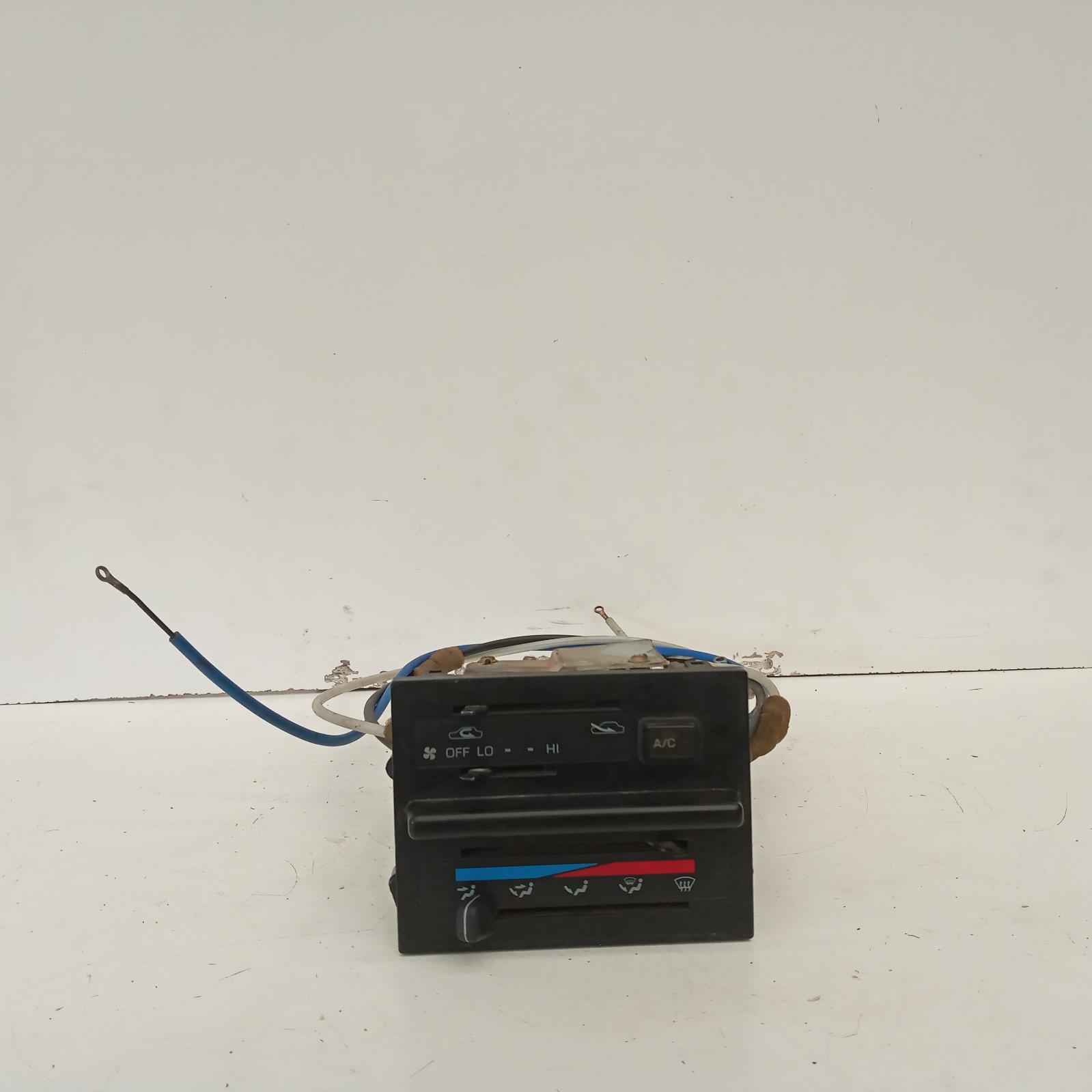 View Auto part Heater/Ac Controls Toyota Landcruiser 1994