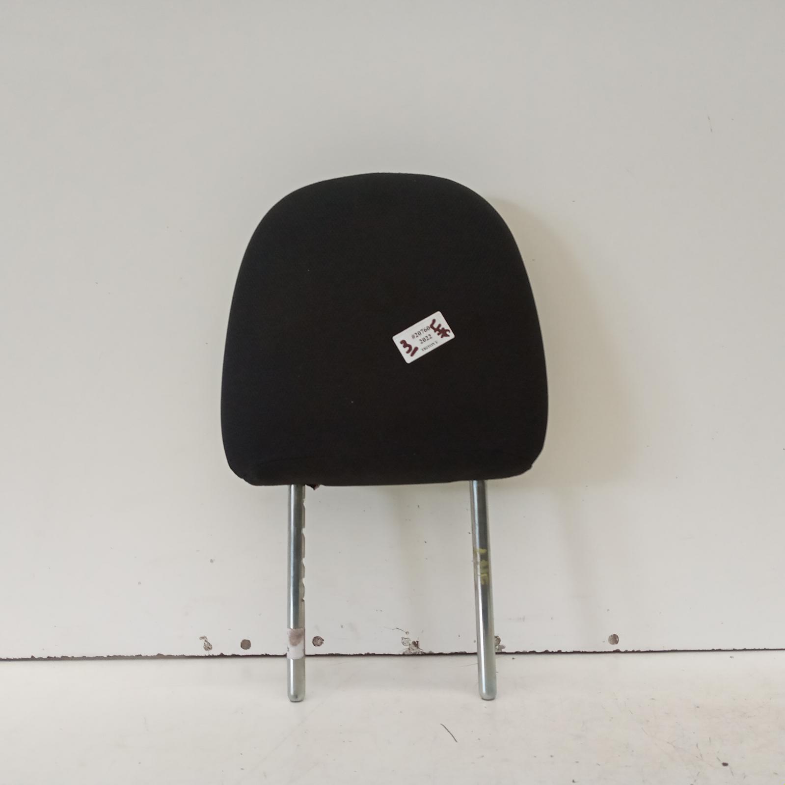 View Auto part Headrest Mitsubishi Triton 2022