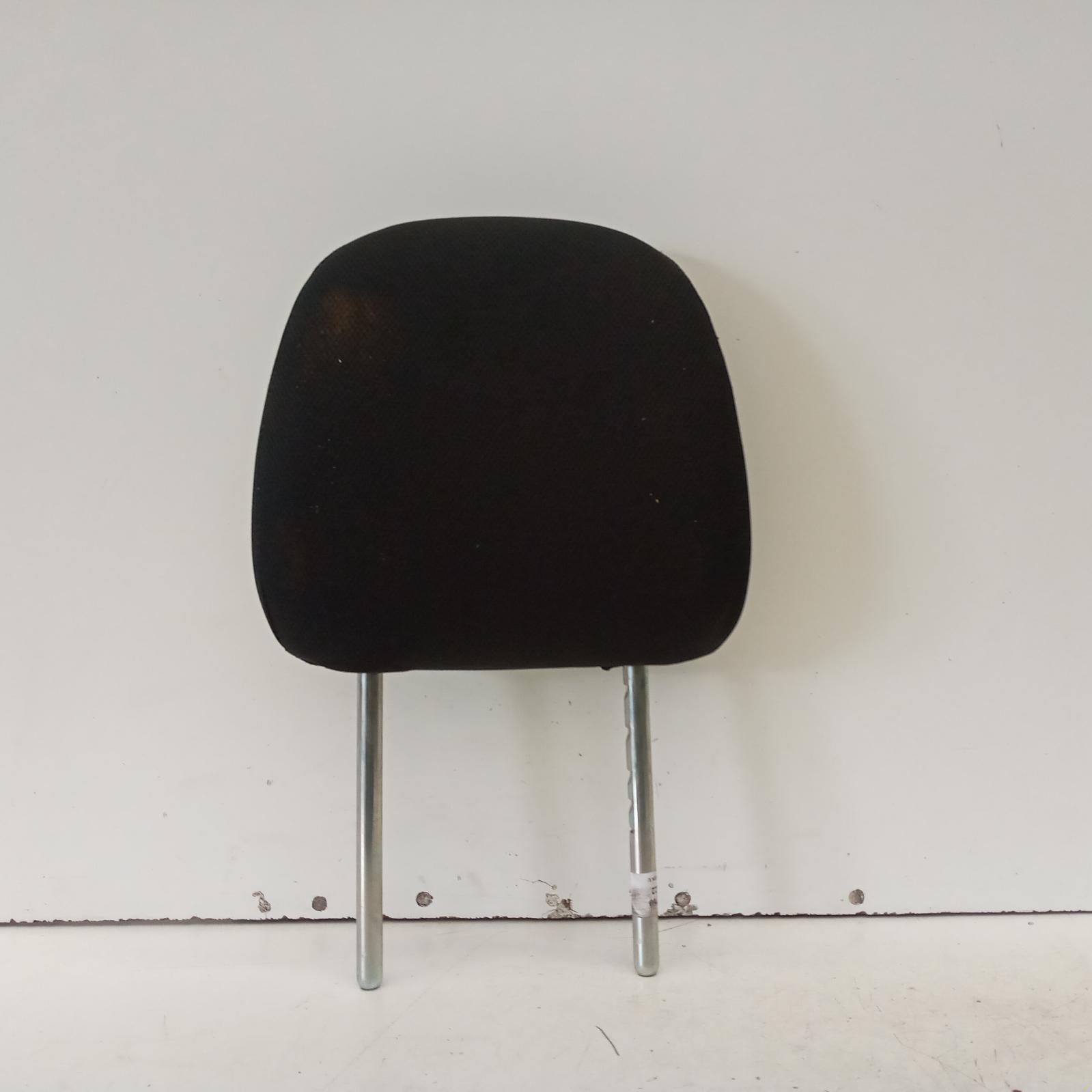View Auto part Headrest Mitsubishi Triton 2022