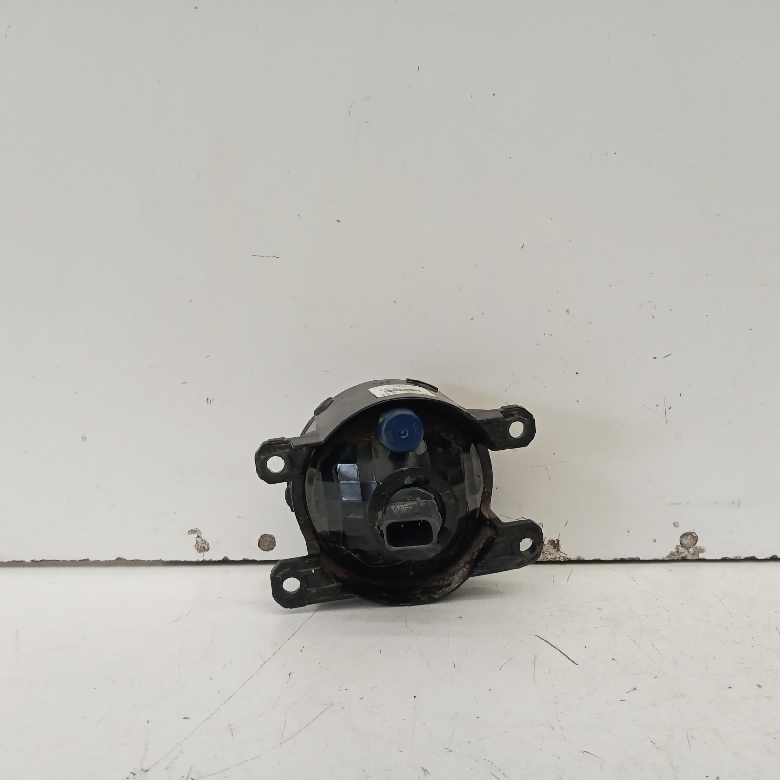 View Auto part Left Indicator/Fog/Side Mitsubishi Triton 2022