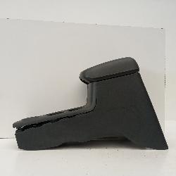 View Auto part Console Mitsubishi Triton 2022