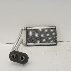 View Auto part Heater Core/Box Mitsubishi Triton 2022