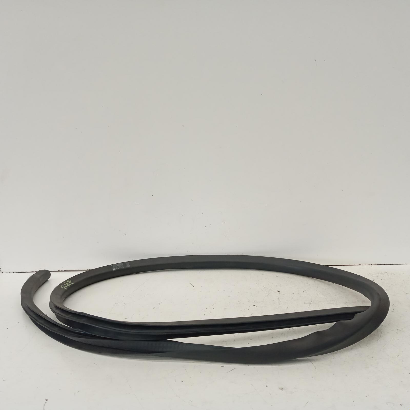 View Auto part Door/Tailgate Seal Mitsubishi Triton 2022