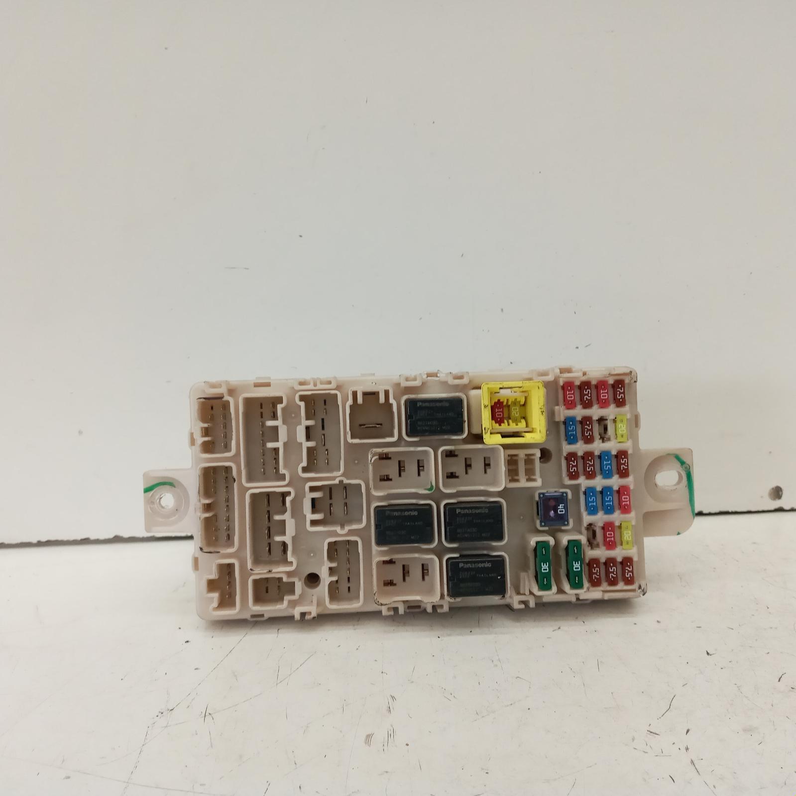 View Auto part Ecu Mitsubishi Triton 2022