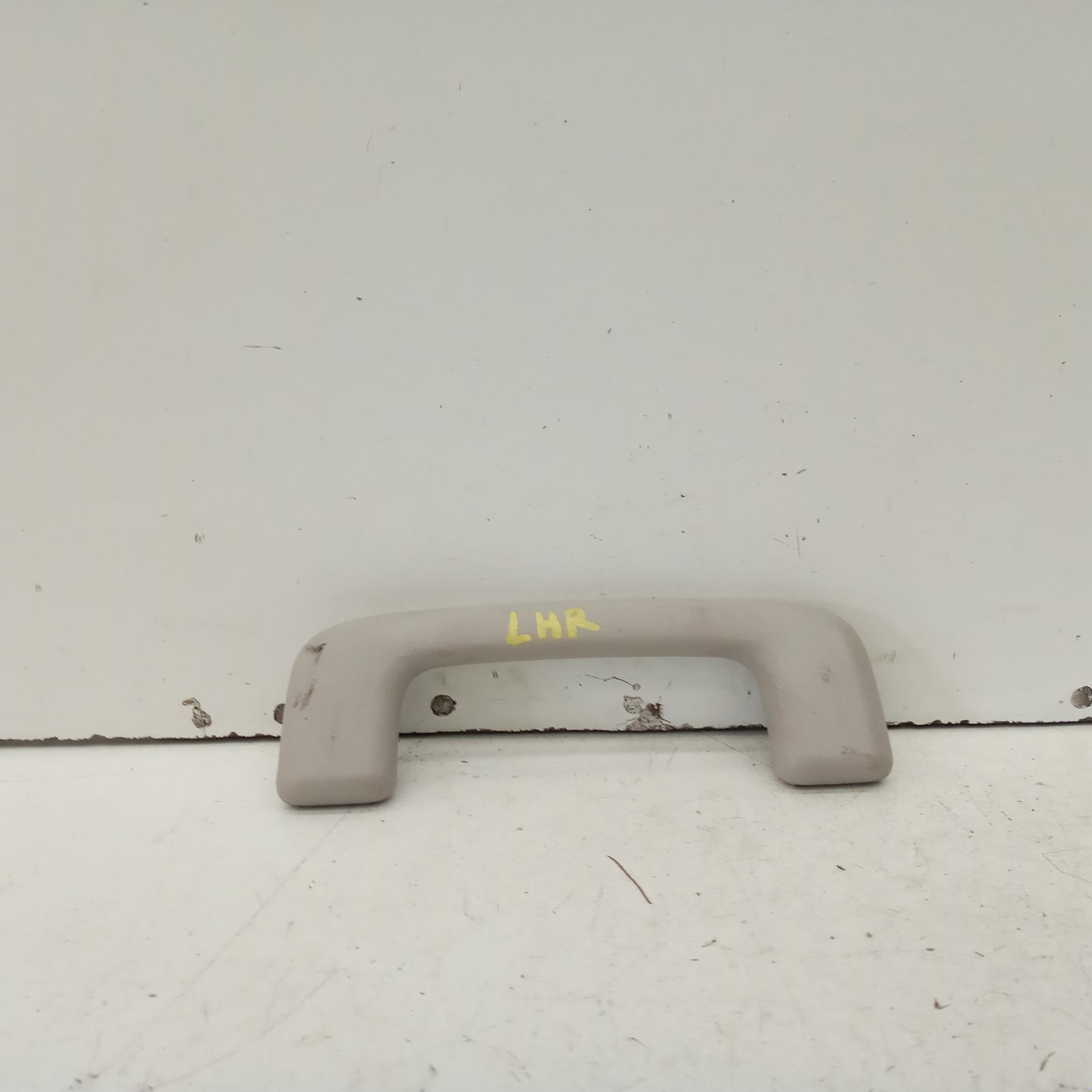 View Auto part Grab Handle Mitsubishi Triton 2022