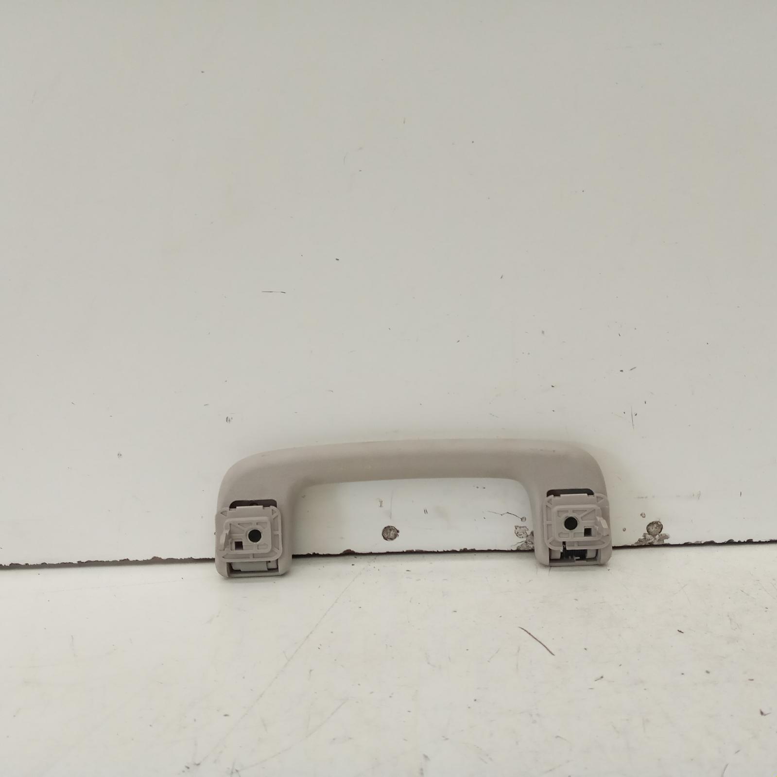 View Auto part Grab Handle Mitsubishi Triton 2022