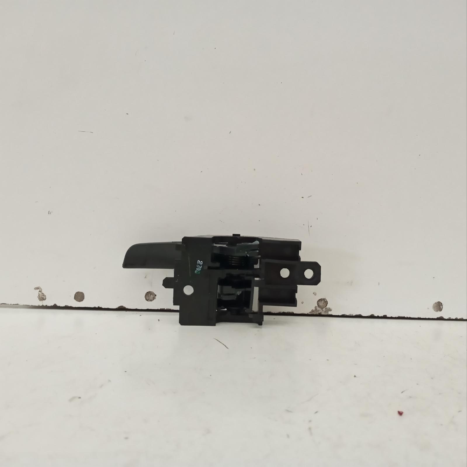 2022 Mitsubishi Triton Door Handle View Auto part Door Handle Mitsubishi Triton 2022
