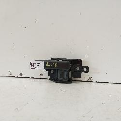 View Auto part Door Handle Mitsubishi Triton 2022