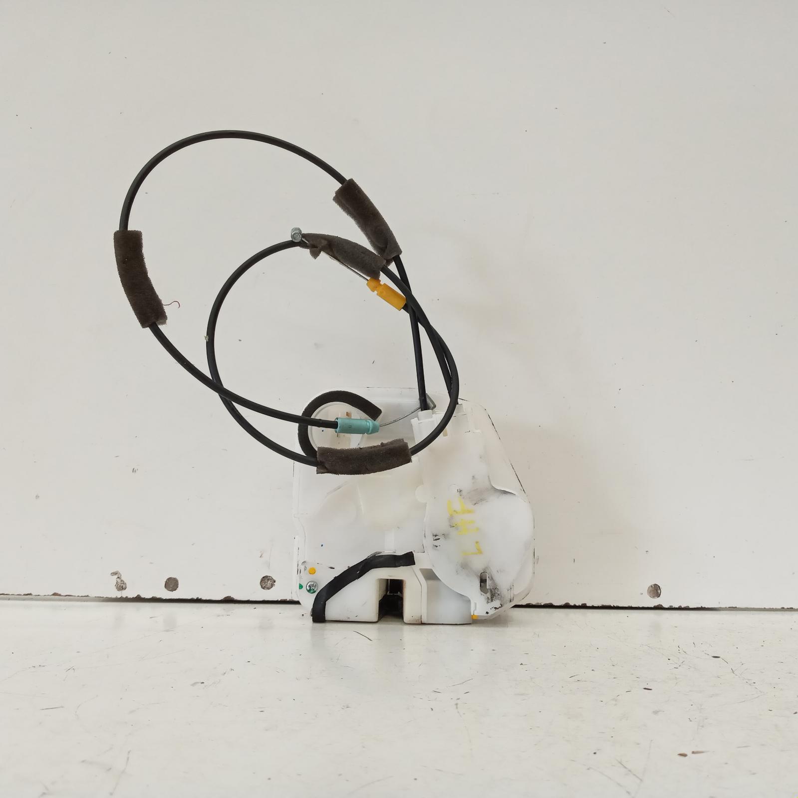 2022 Mitsubishi Triton Door/Boot/Gate Lock View Auto part Door/Boot/Gate Lock Mitsubishi Triton 2022