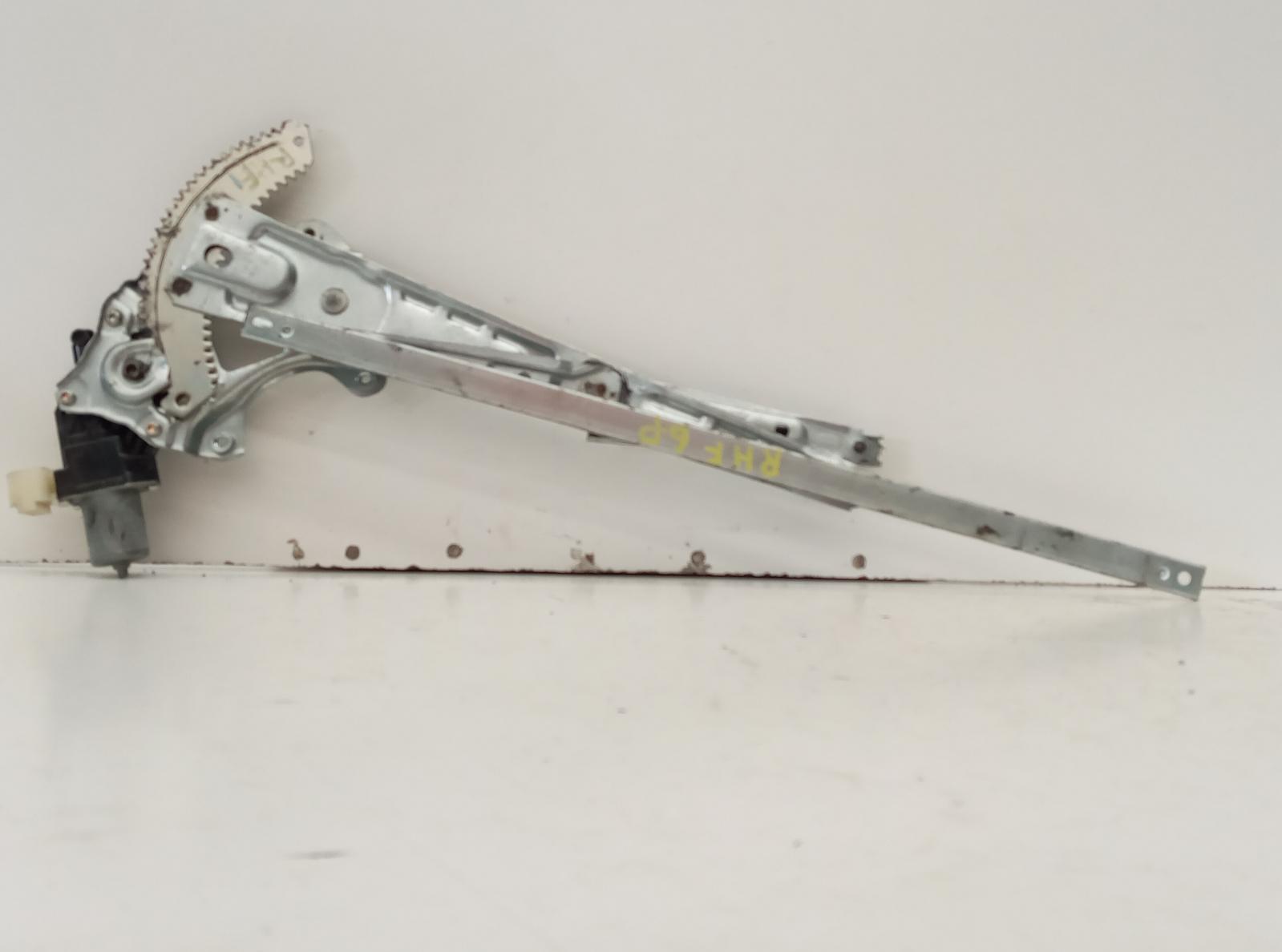 View Auto part Right Front Window Reg/Motor Mitsubishi Triton 2022