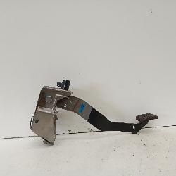 View Auto part Pedal Assembly Mitsubishi Triton 2022