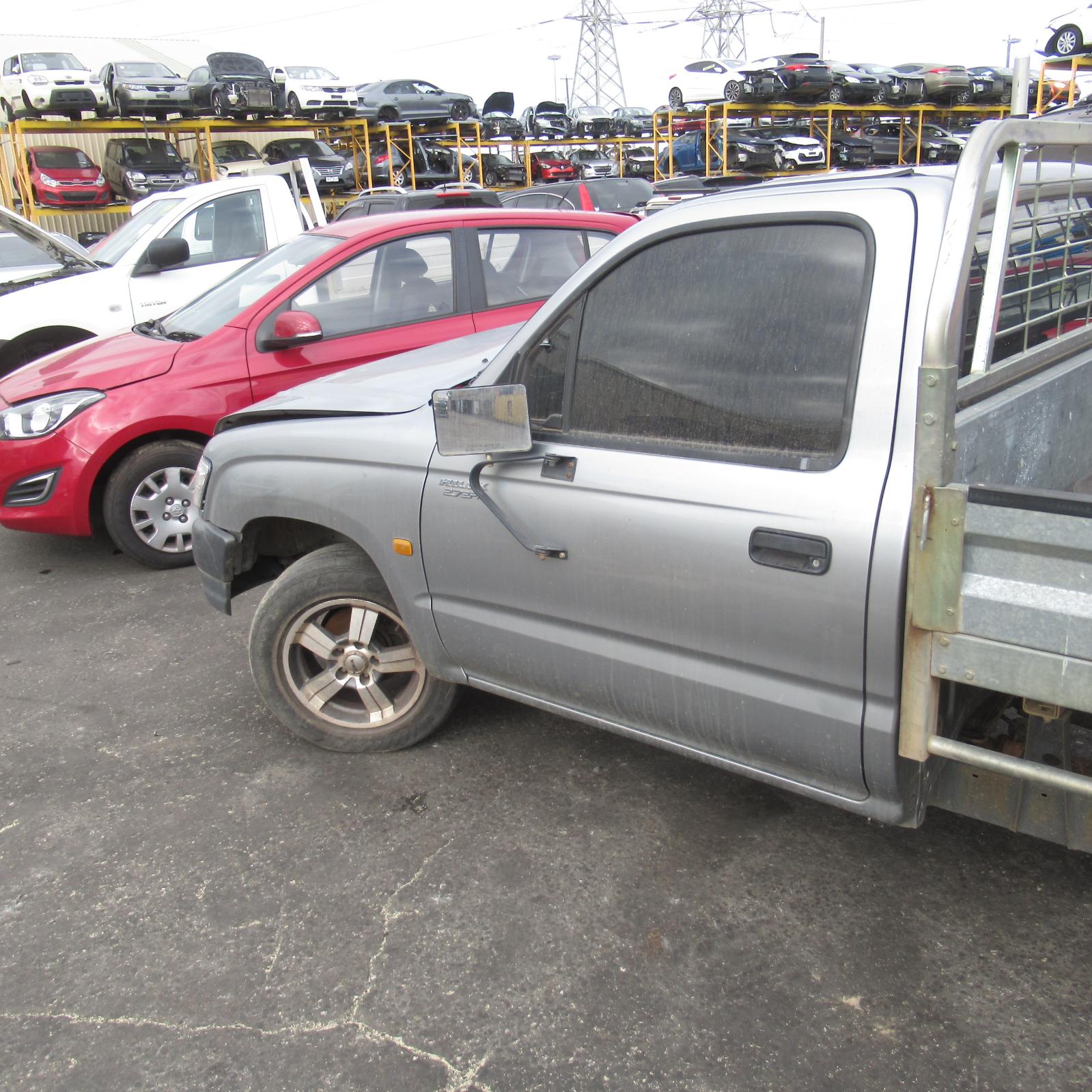 View Auto part Sunvisor Toyota Hilux 2004