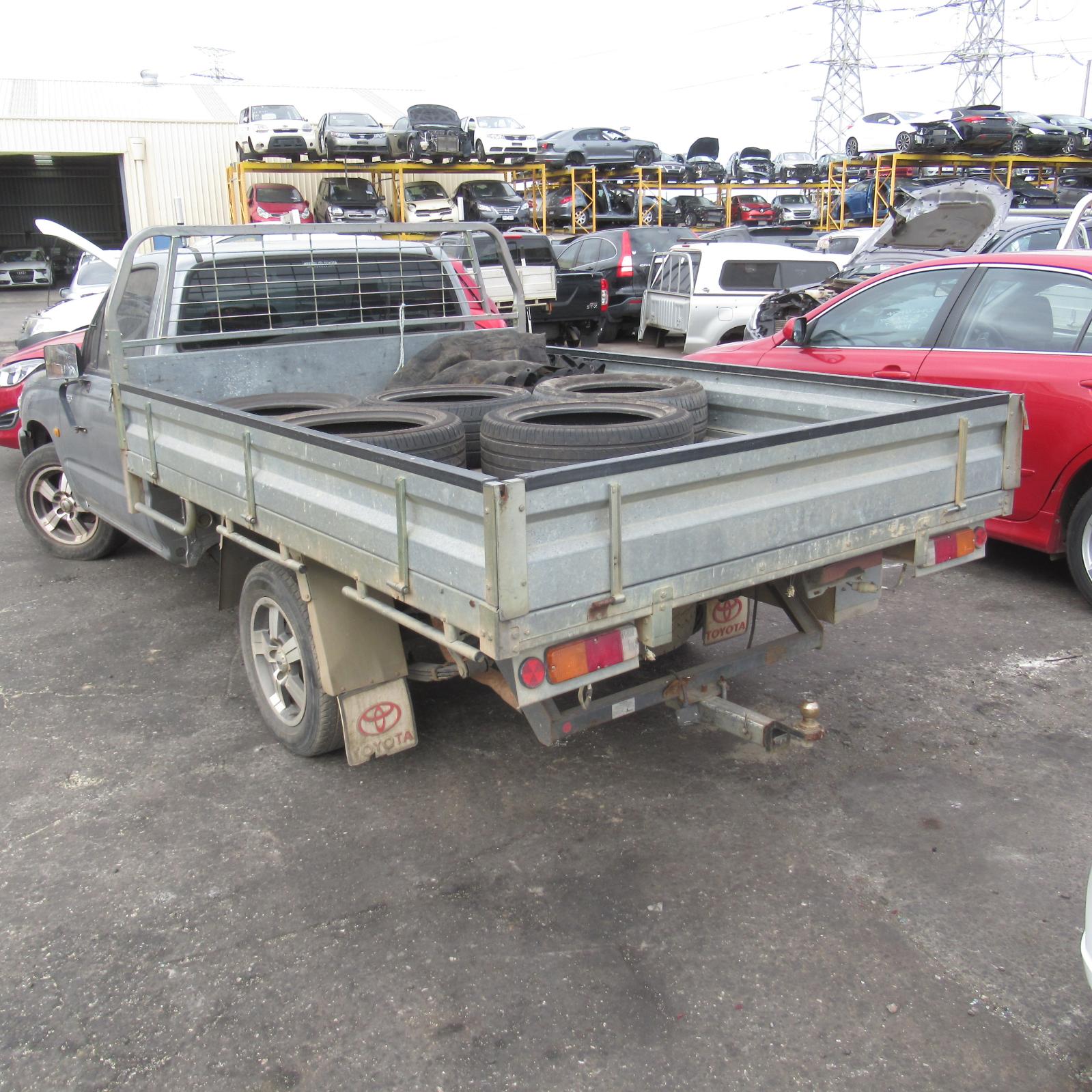 View Auto part Sunvisor Toyota Hilux 2004