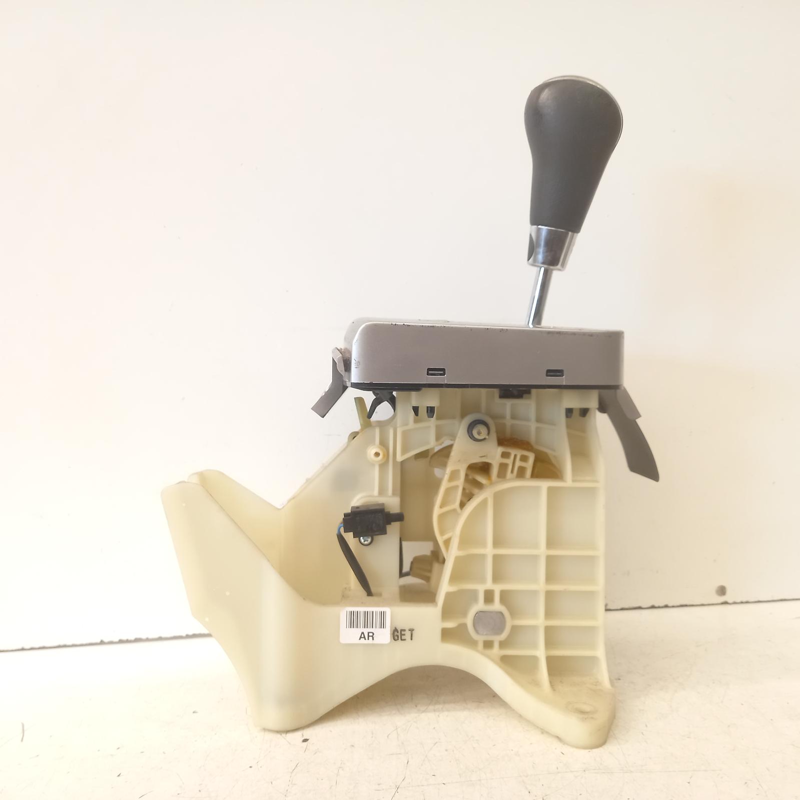 View Auto part Gear Stick/Shifter Ssangyong Korando 2011
