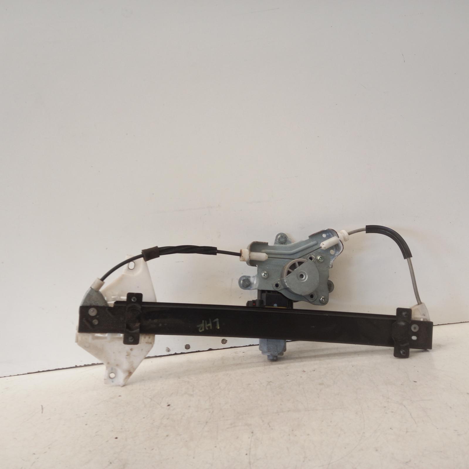 2011 Ssangyong Korando Left Rear Wnd Reg/Motor View Auto part Left Rear Wnd Reg/Motor Ssangyong Korando 2011
