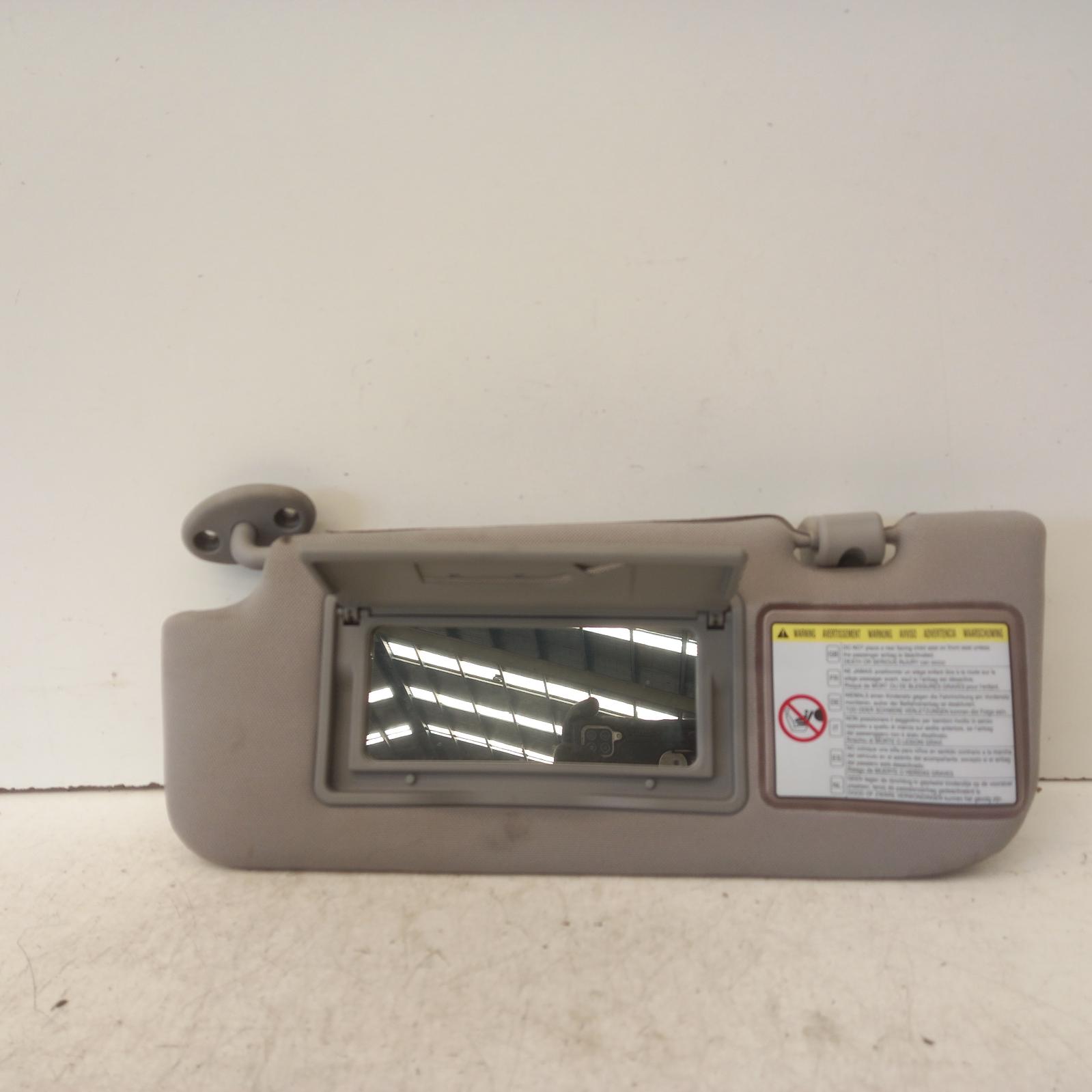 View Auto part Sunvisor Ssangyong Korando 2011