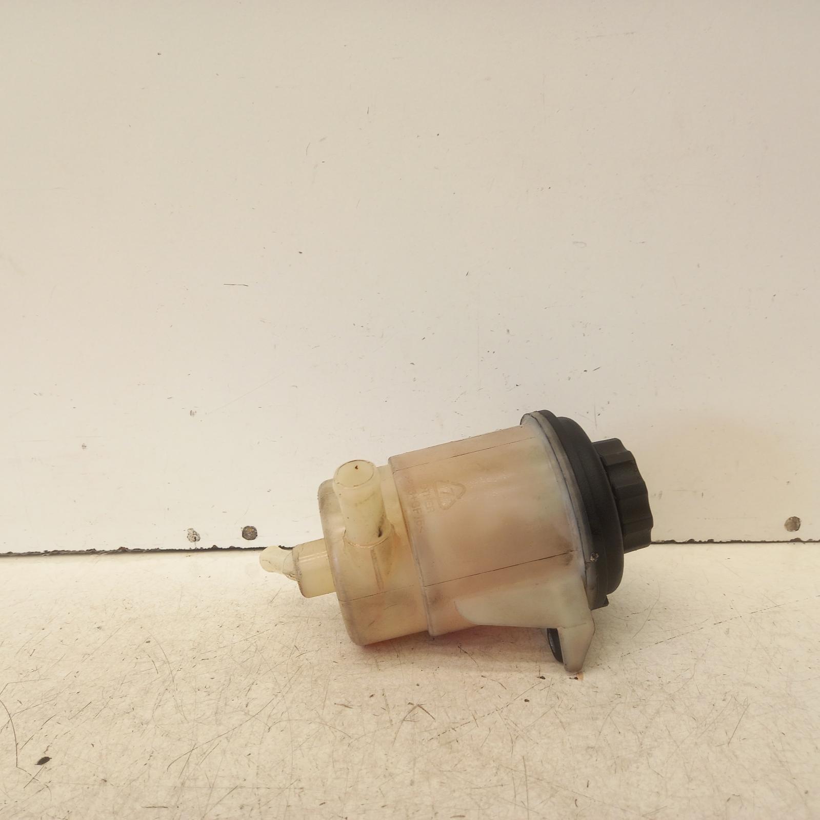 2011 Ssangyong Korando P/S Reservoir View Auto part P/S Reservoir Ssangyong Korando 2011