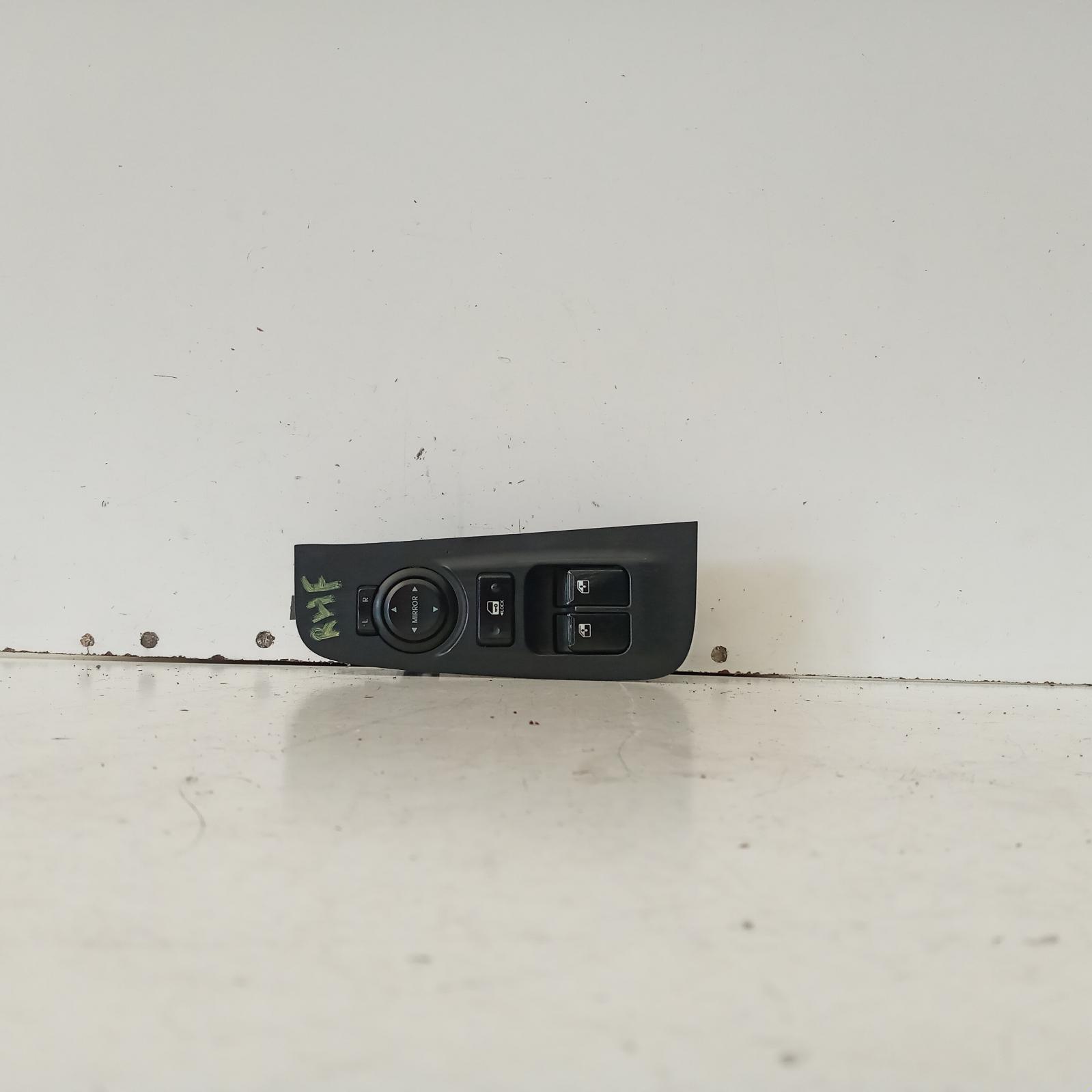 View Auto part Pwr Dr Wind Switch Hyundai Iload/imax 2011
