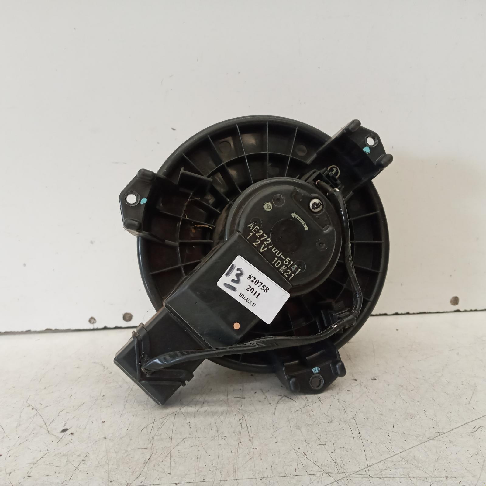 View Auto part Heater Fan Motor Toyota Hilux 2011