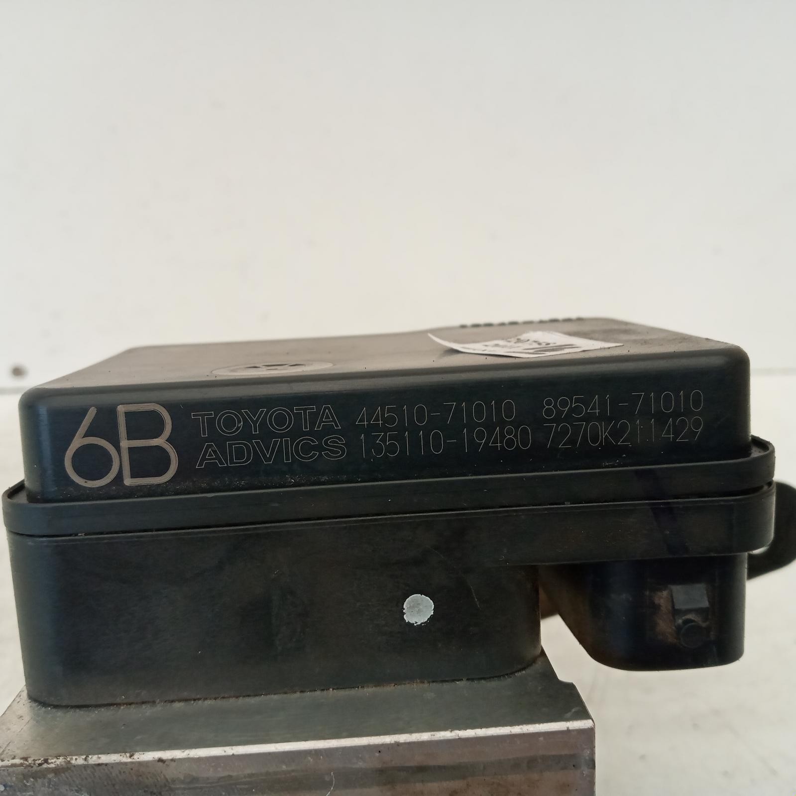 View Auto part Abs Pump/Modulator Toyota Hilux 2011