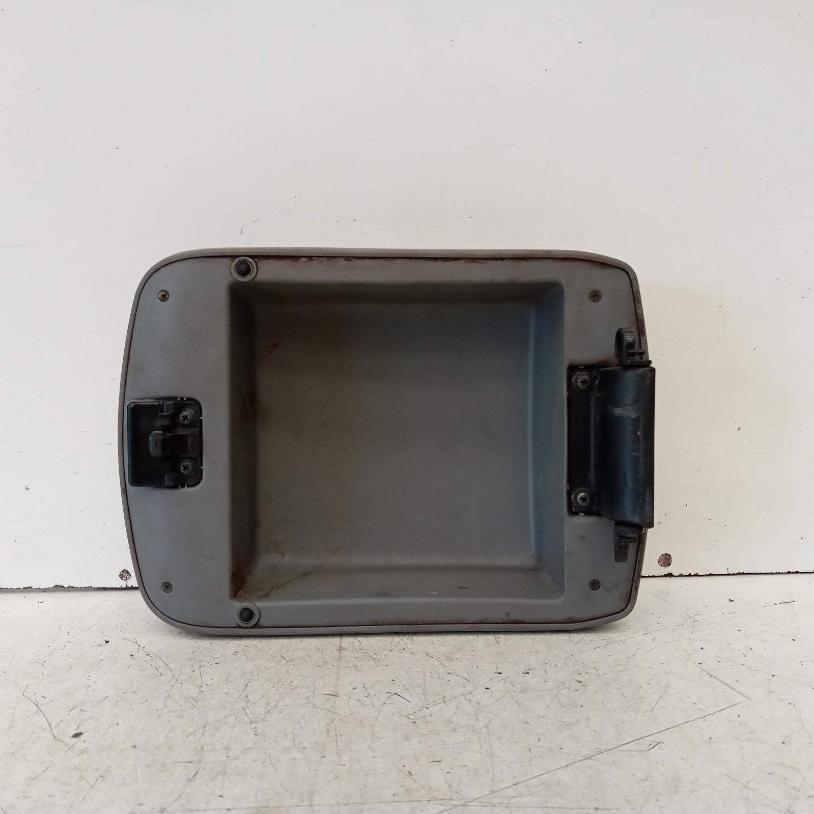 View Auto part Console Toyota Hilux 2011