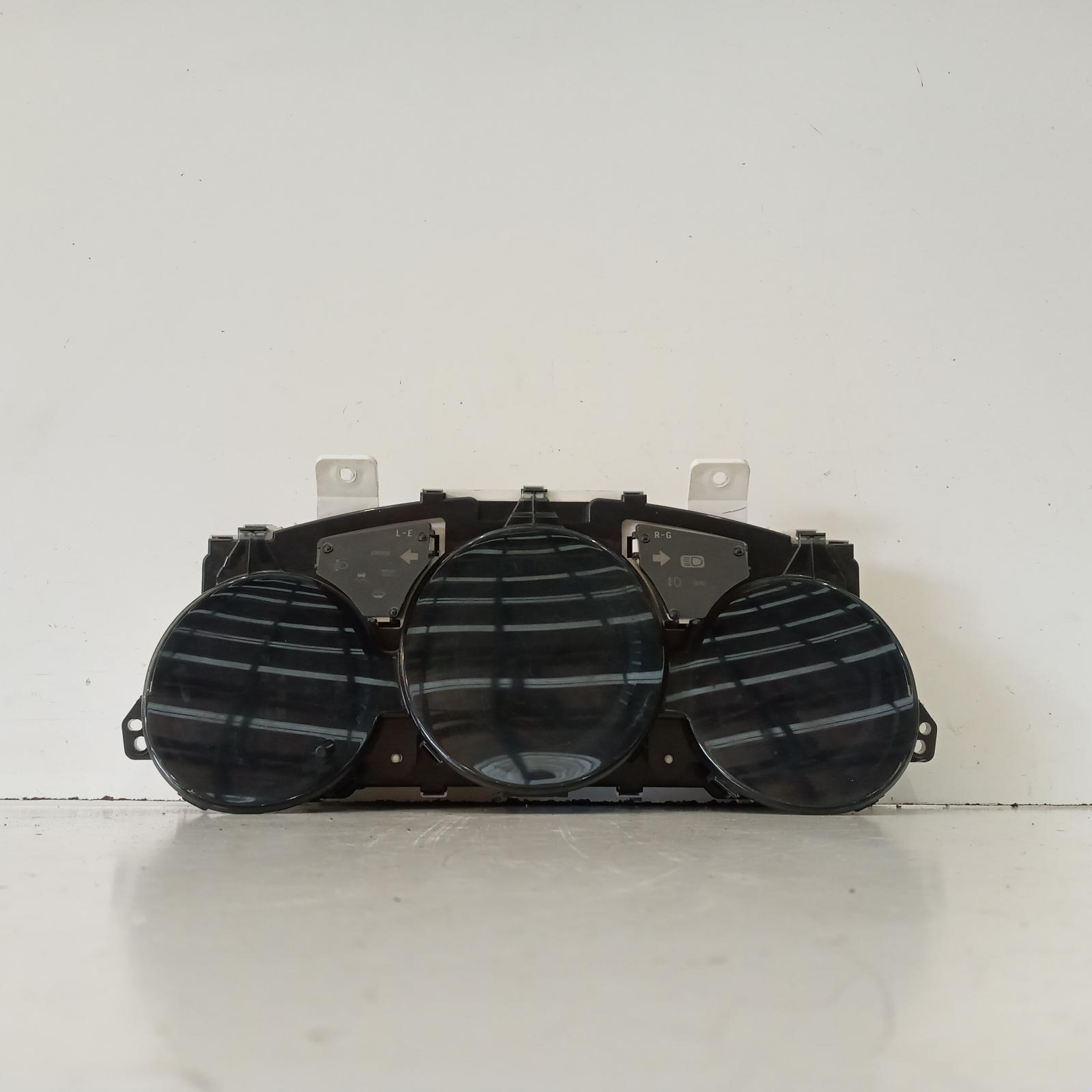 View Auto part Instrument Cluster Lexus Es300 (92-05) 2004