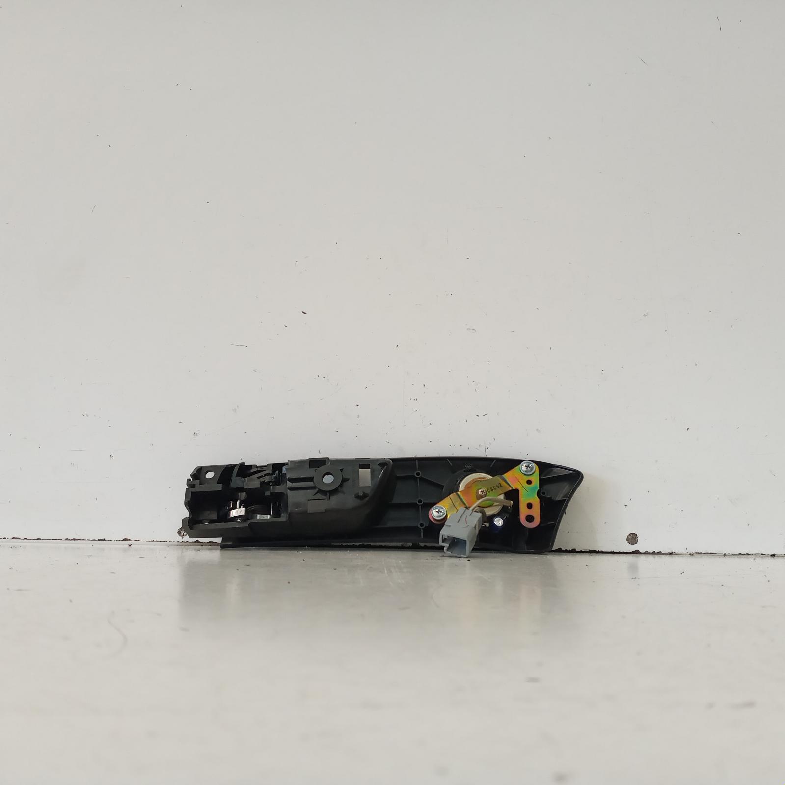 View Auto part Door Handle Lexus Es300 (92-05) 2004