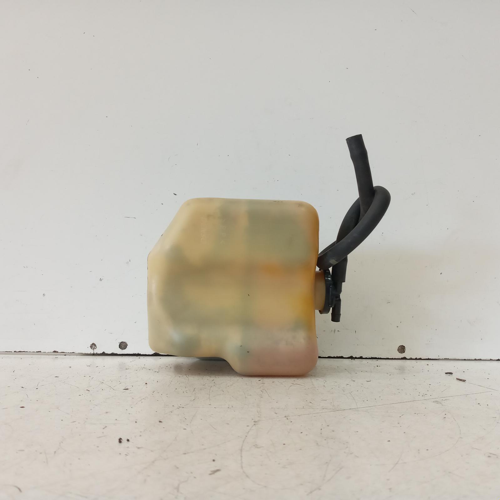 View Auto part Overflow Bottle Lexus Es300 (92-05) 2004