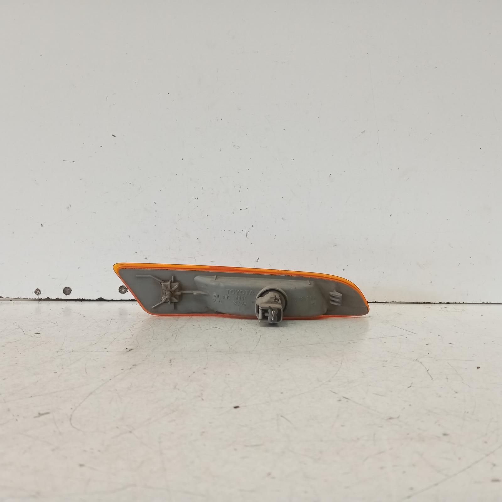 View Auto part Left Indicator/Fog/Side Lexus Es300 (92-05) 2004