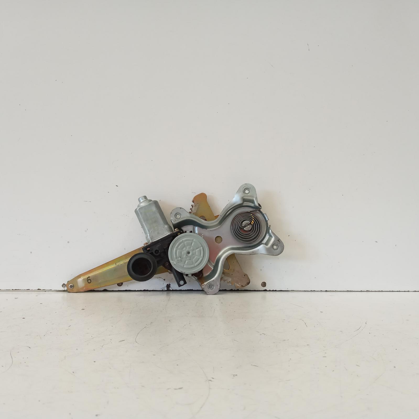 View Auto part Left Rear Wnd Reg/Motor Lexus Es300 (92-05) 2004