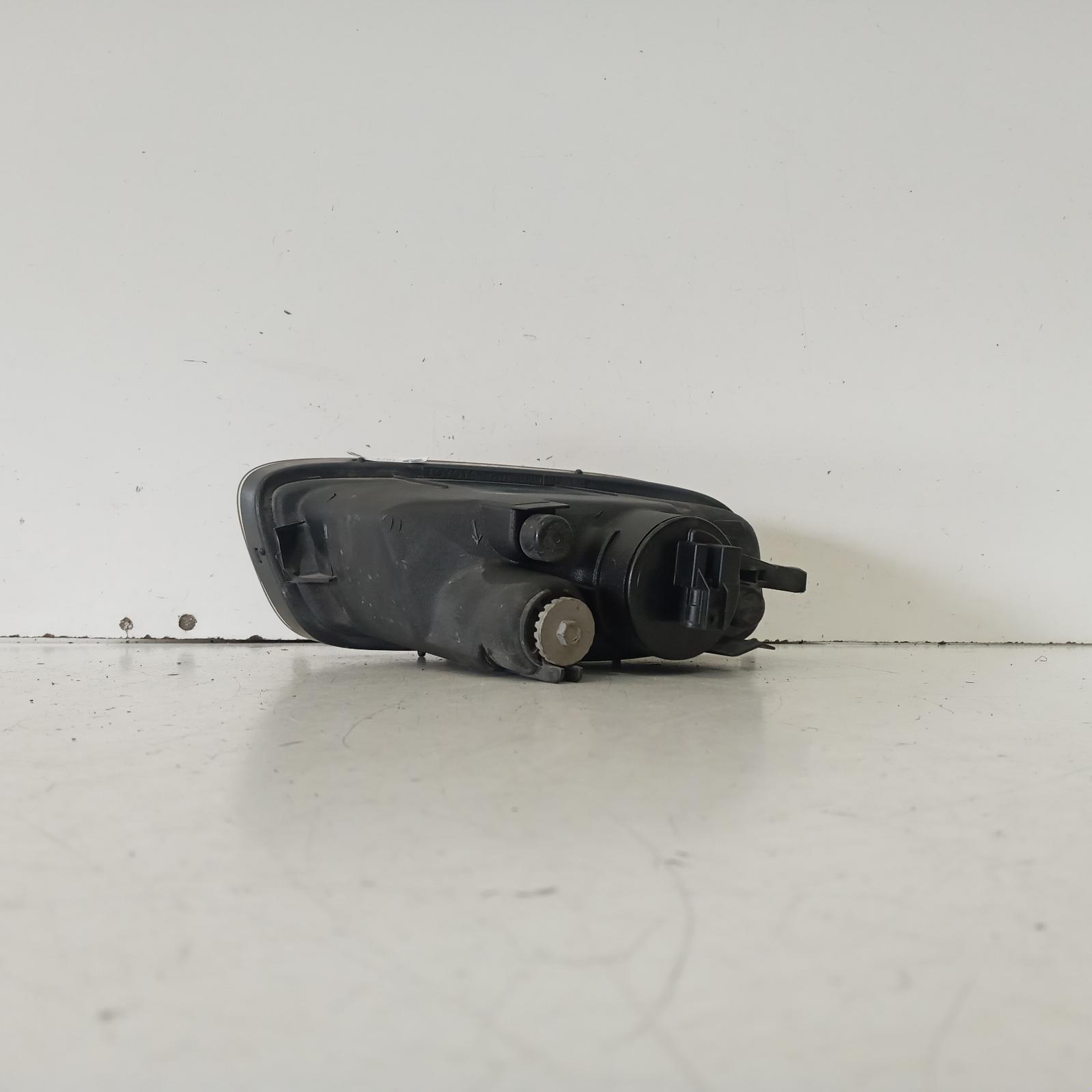 View Auto part Right Indicator/Fog/Side Lexus Es300 (92-05) 2004