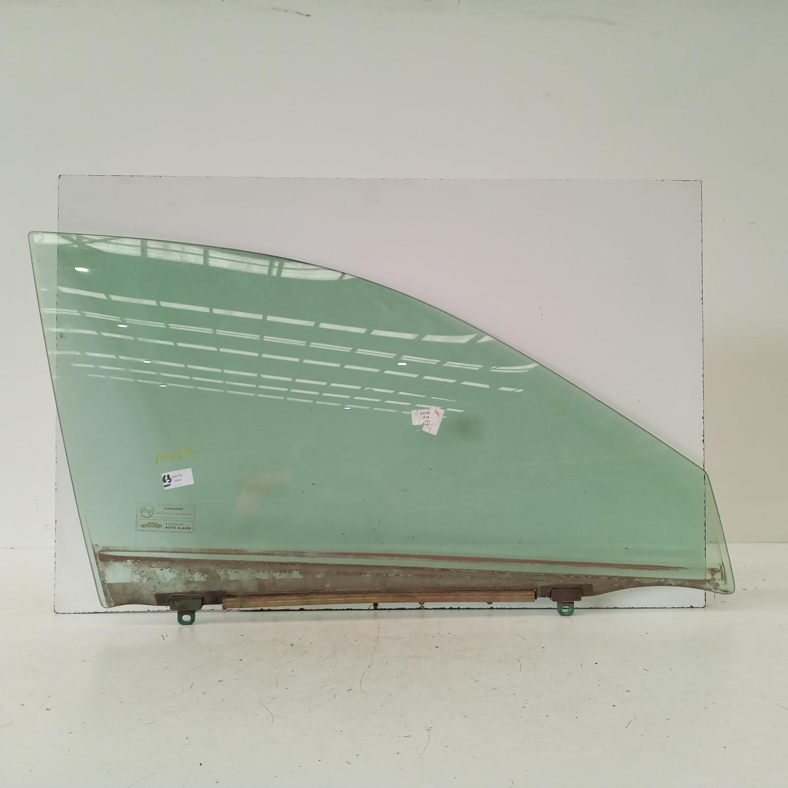View Auto part Right Front Door Window Lexus Es300 (92-05) 2004