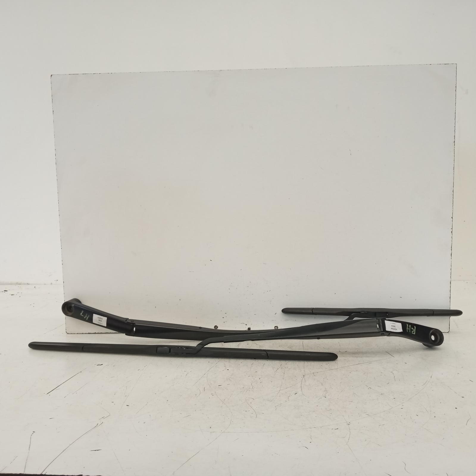 View Auto part Wiper Arm Kia Cerato 2024