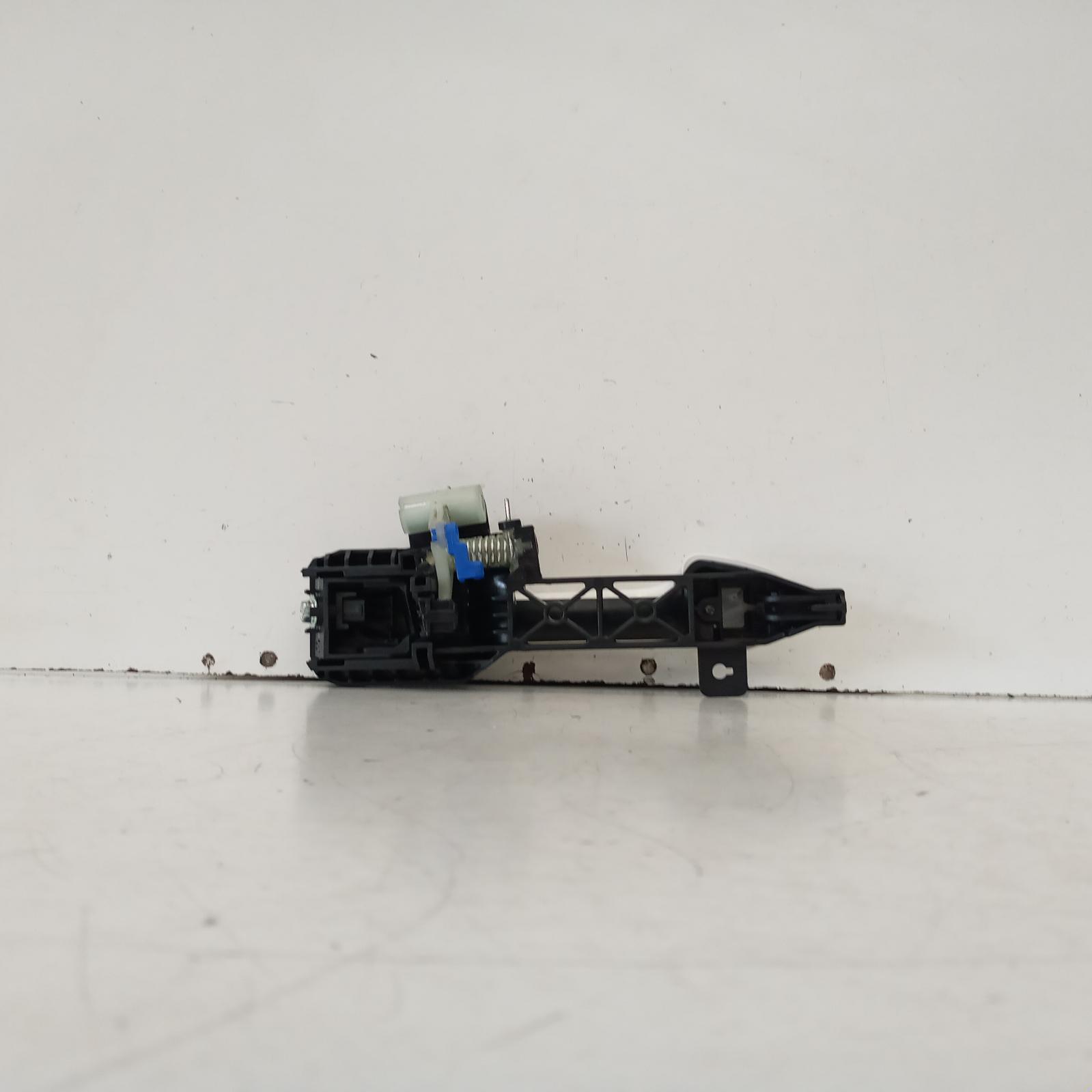 View Auto part Door Handle Kia Cerato 2024