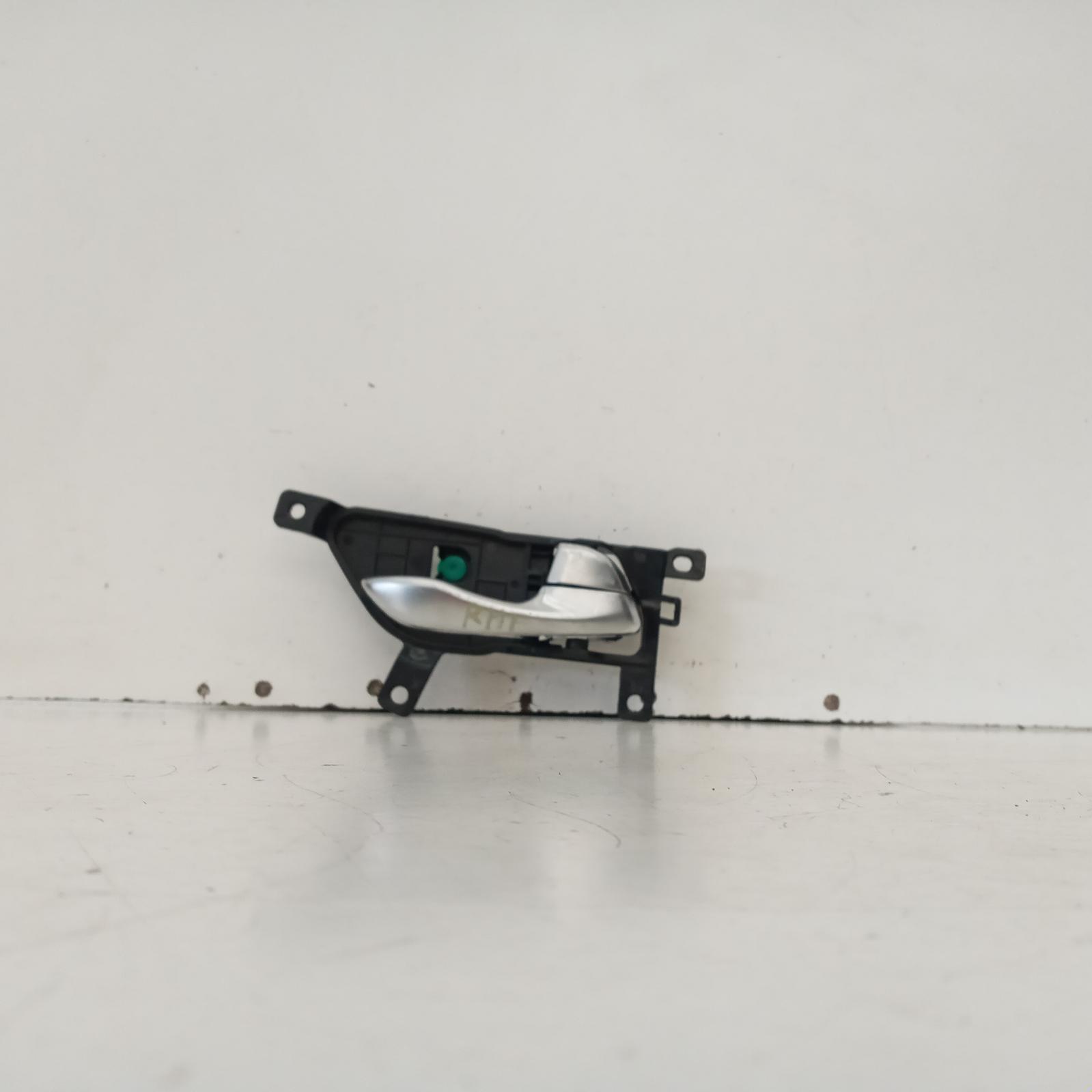 View Auto part Door Handle Kia Cerato 2024