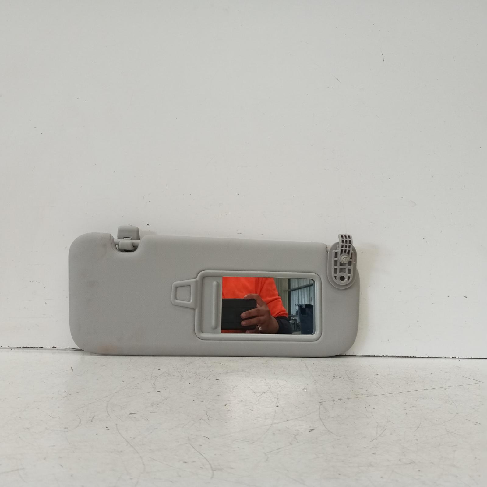 View Auto part Sunvisor Kia Cerato 2024