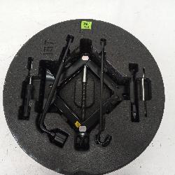 View Auto part Jack/Tool Kit Kia Cerato 2024