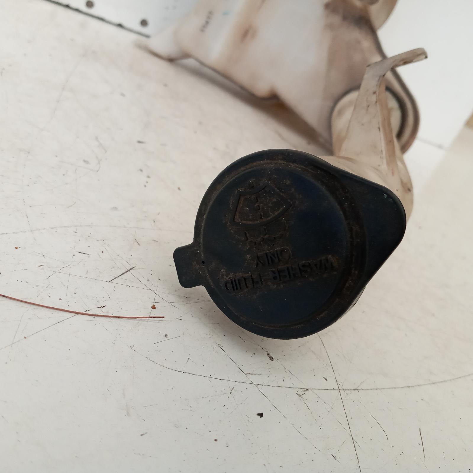 View Auto part Washer Bottle Toyota Hilux 2006