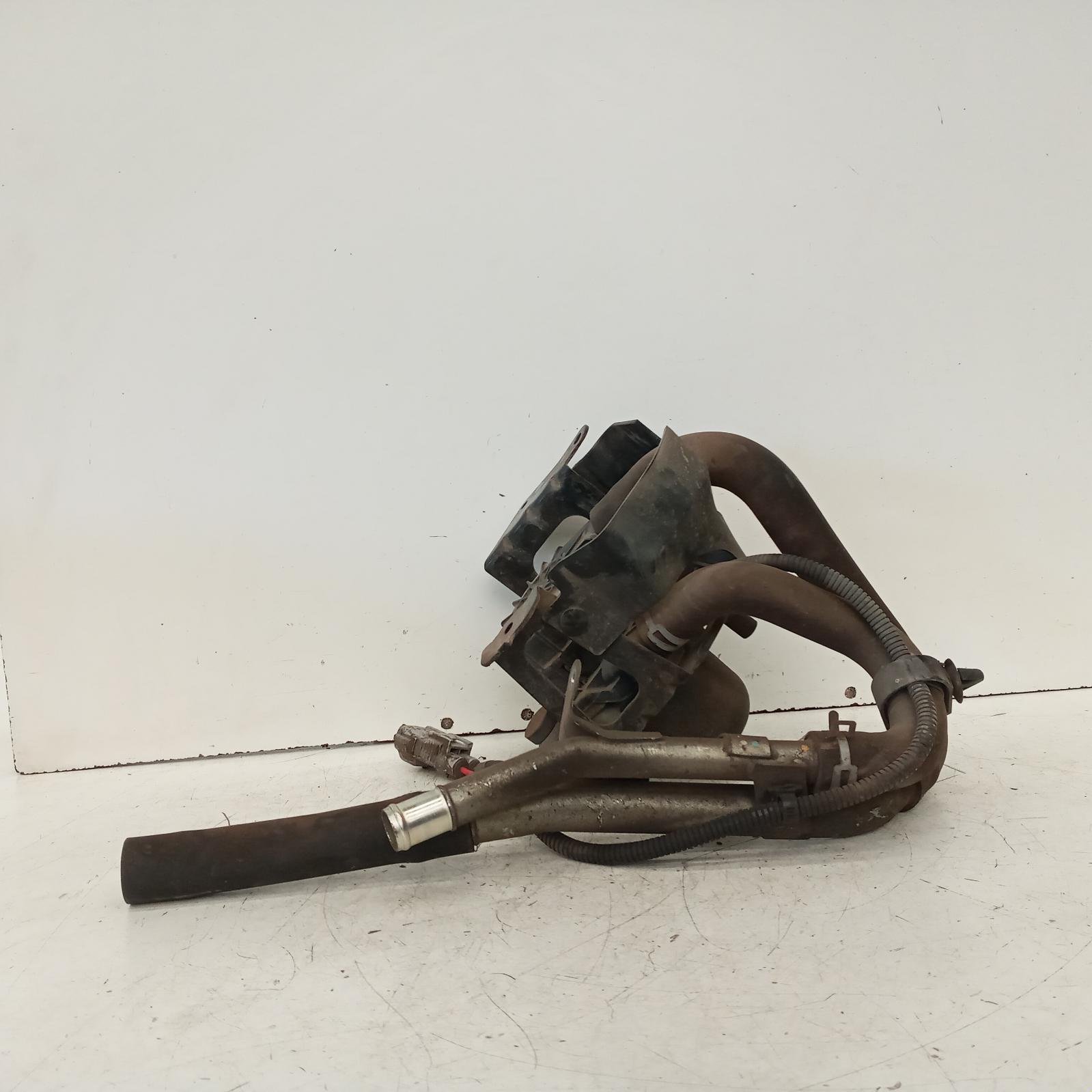 2006 Toyota Hilux Vacuum/Air Pump View Auto part Vacuum/Air Pump Toyota Hilux 2006