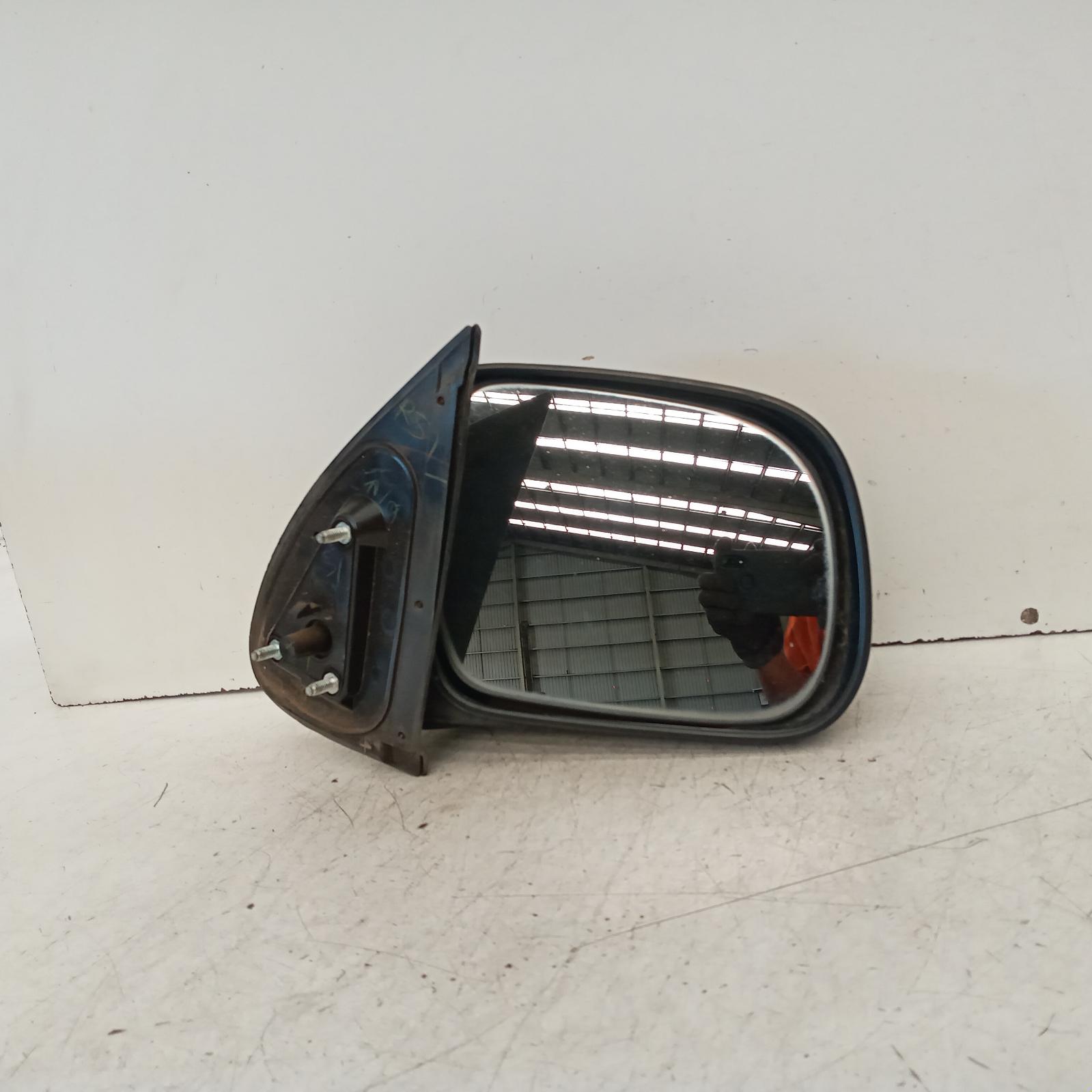 View Auto part Right Door Mirror Toyota Hilux 2006