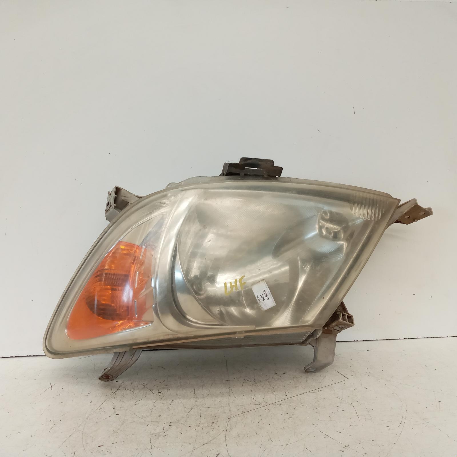 2006 Toyota Hilux Left Headlamp View Auto part Left Headlamp Toyota Hilux 2006