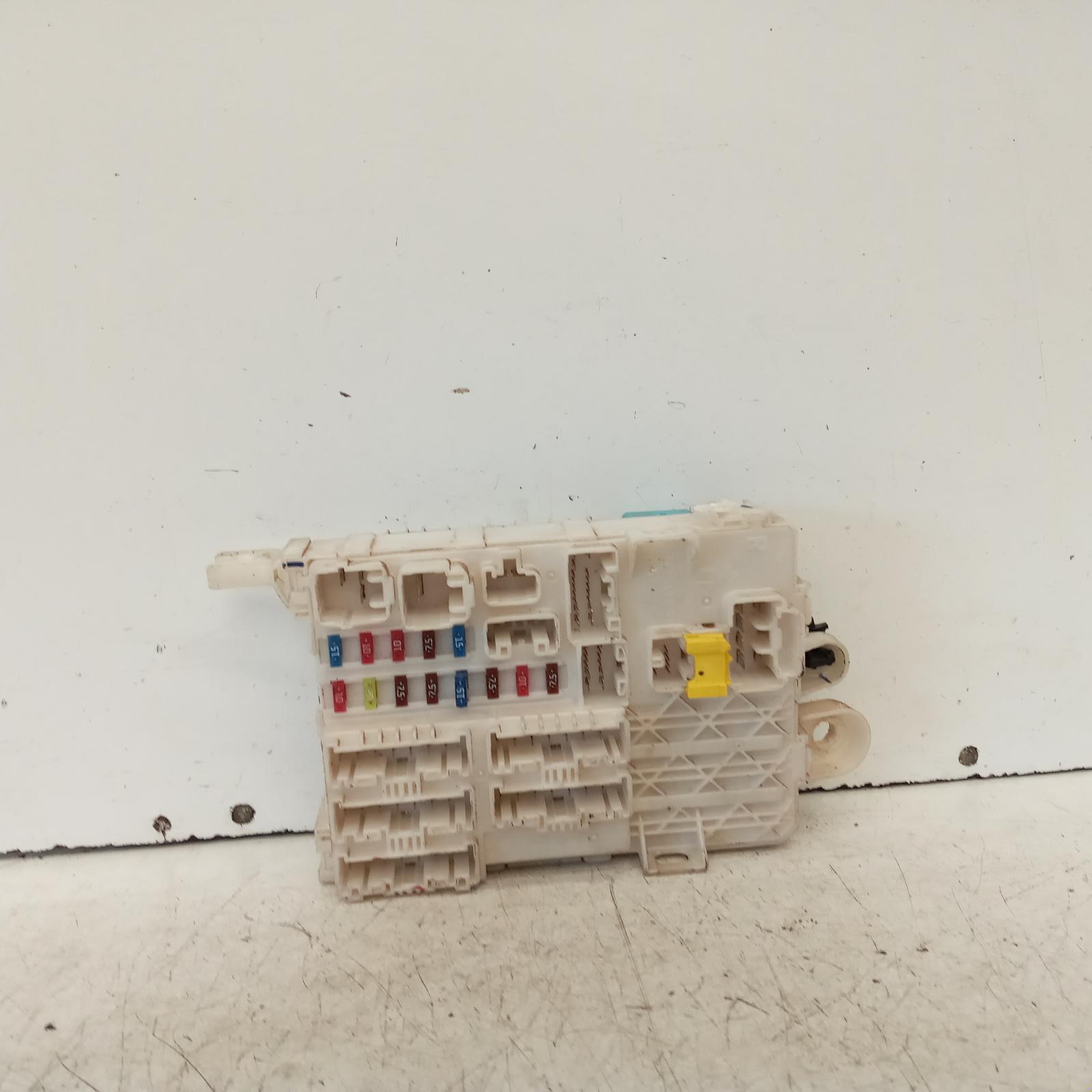 2006 Toyota Hilux Fuse Box View Auto part Fuse Box Toyota Hilux 2006