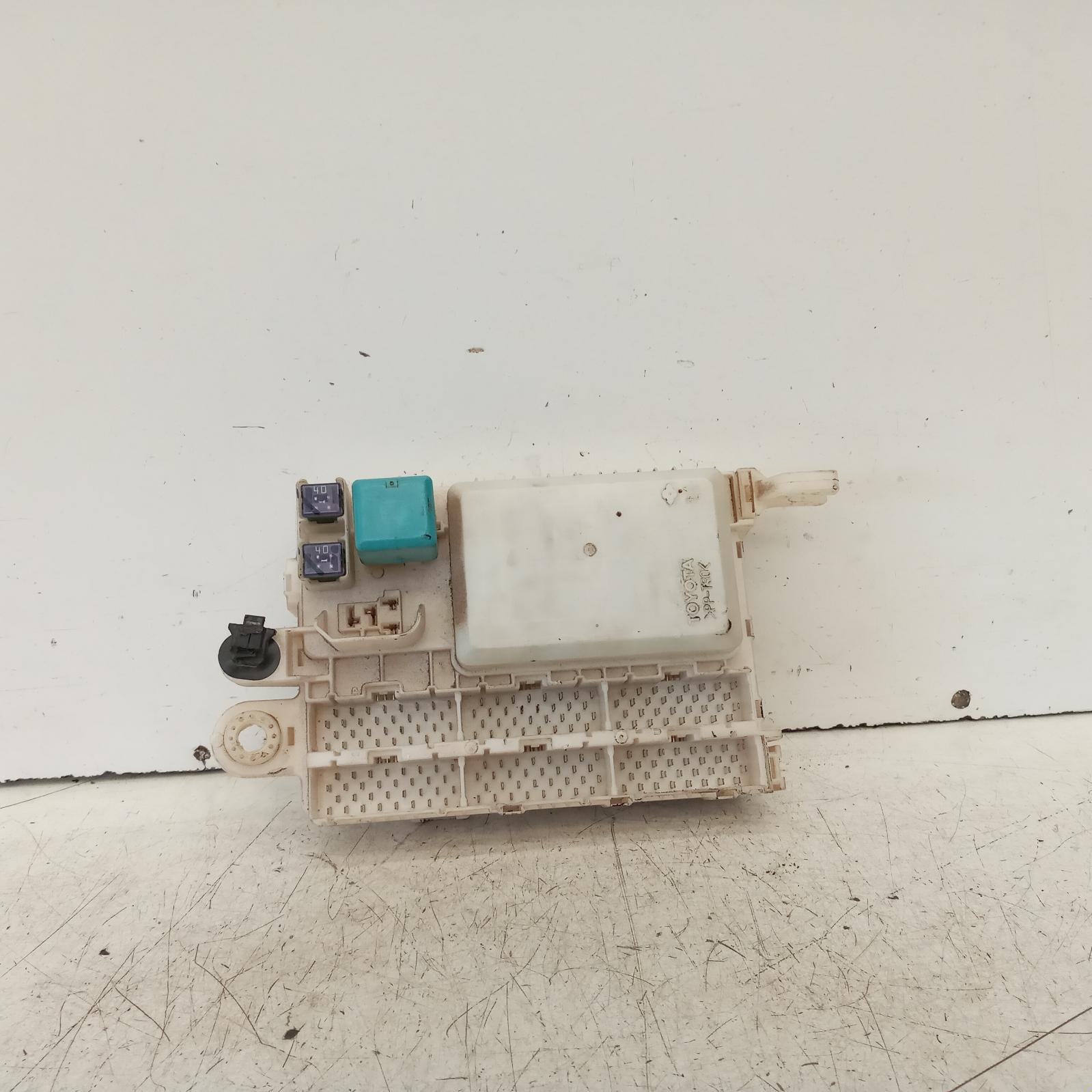 2006 Toyota Hilux Fuse Box View Auto part Fuse Box Toyota Hilux 2006