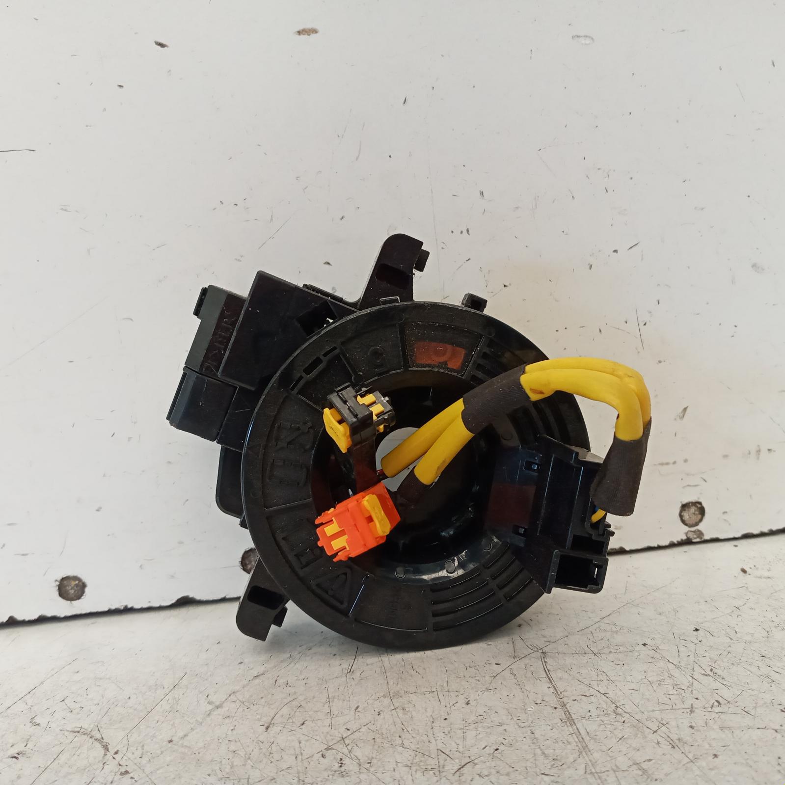 View Auto part Airbag Module/Sensor Toyota Hilux 2006