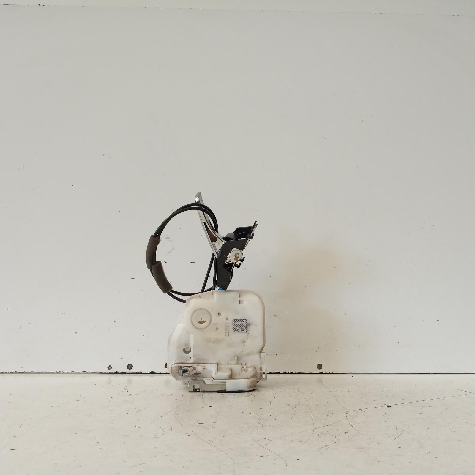 View Auto part Door/Boot/Gate Lock Mitsubishi Mirage 2016