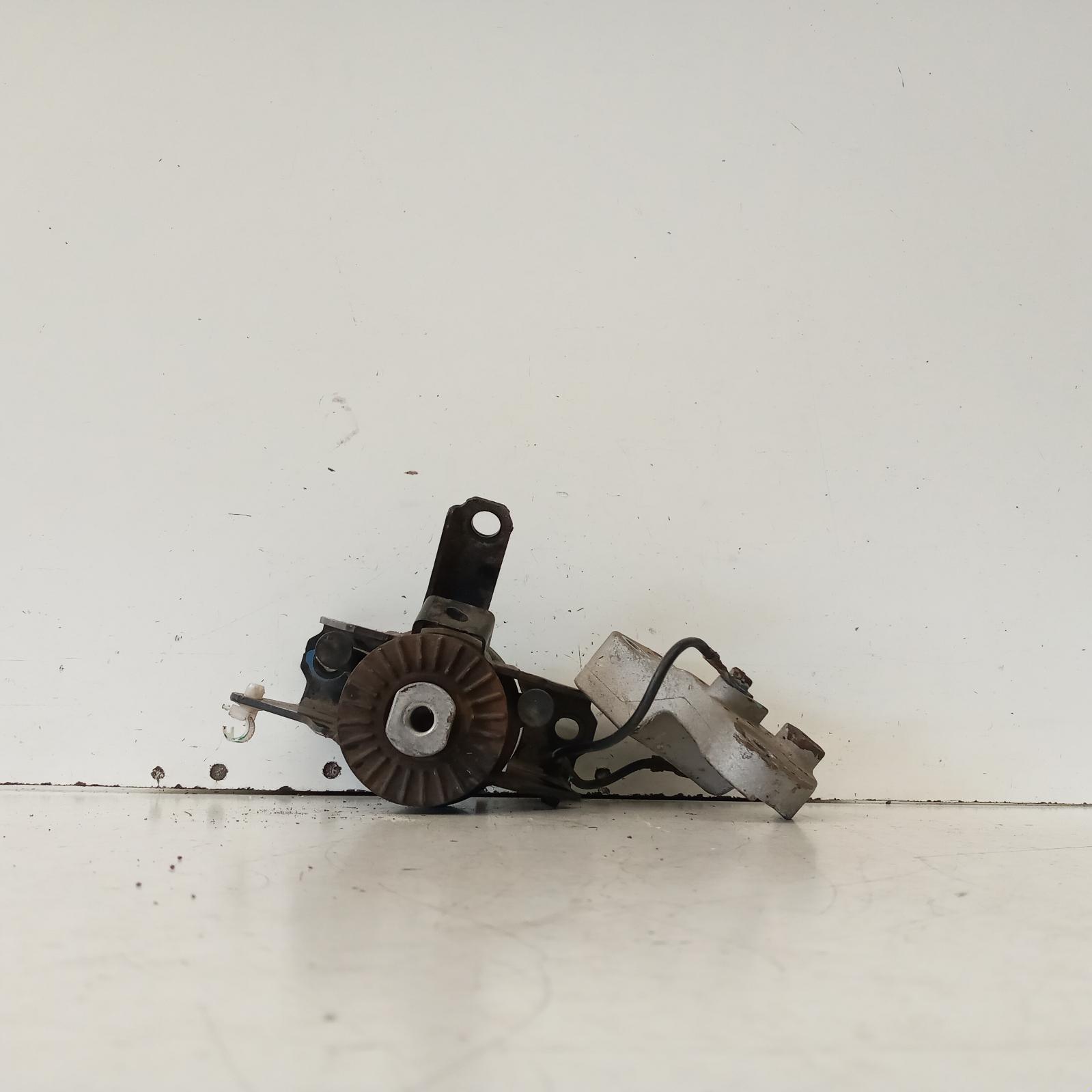 View Auto part Mount Mitsubishi Mirage 2016