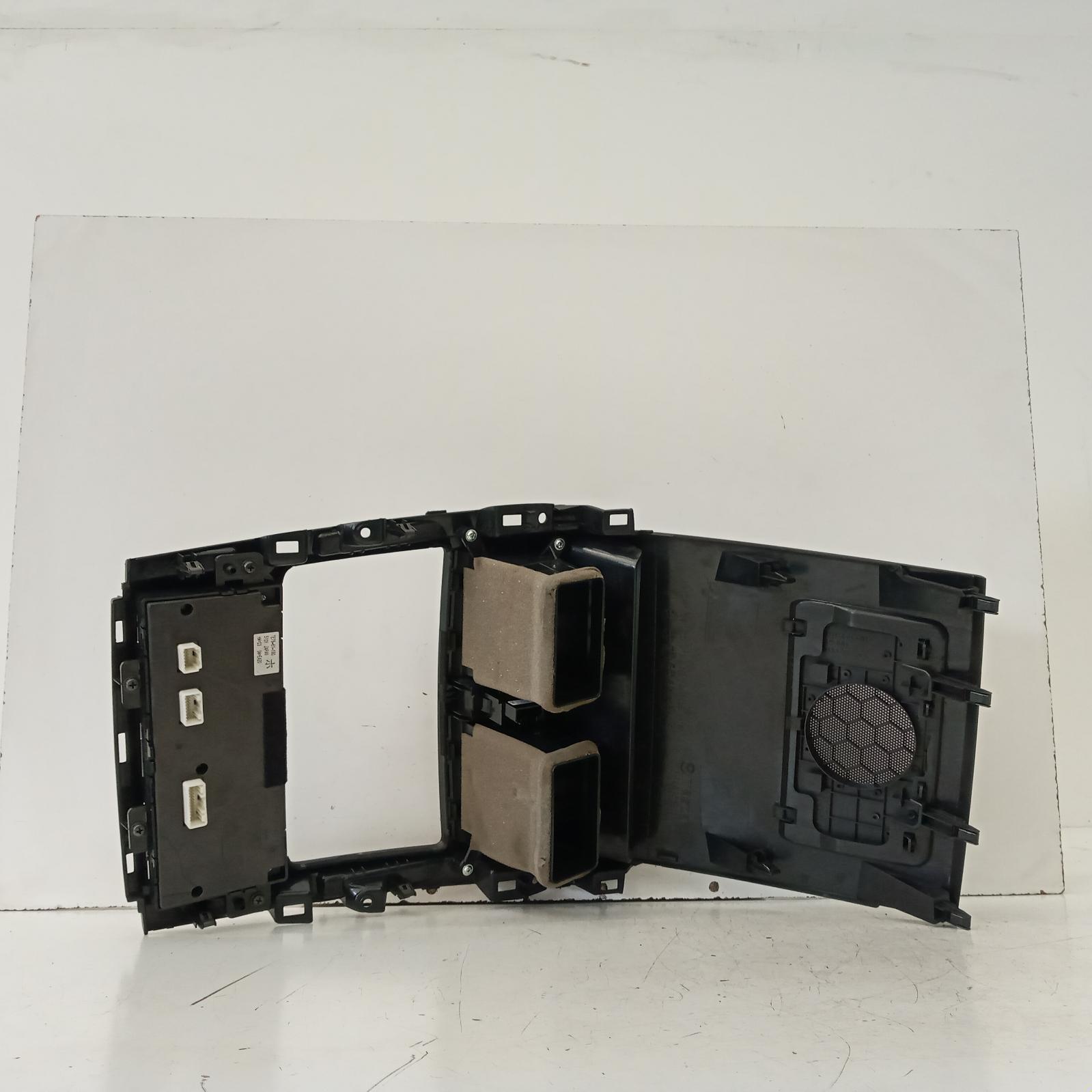 View Auto part Heater/Ac Controls Mazda Cx9 2015