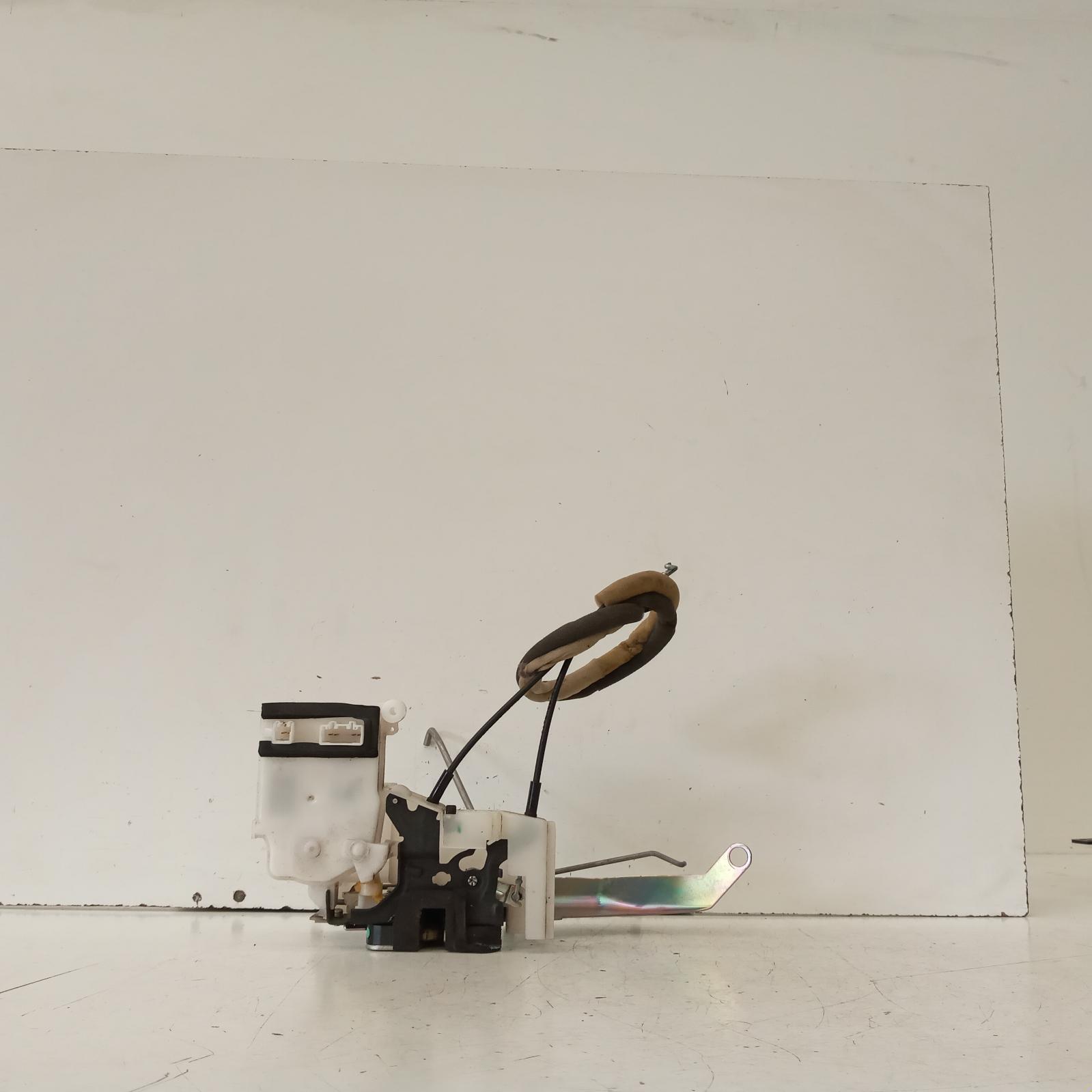View Auto part Door/Boot/Gate Lock Mazda Cx9 2015