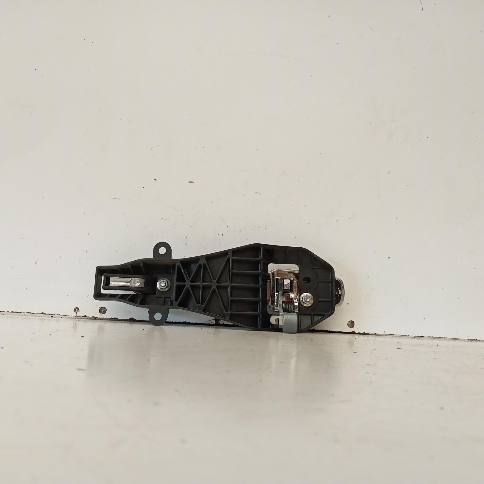 View Auto part Door Handle Mazda Cx9 2015