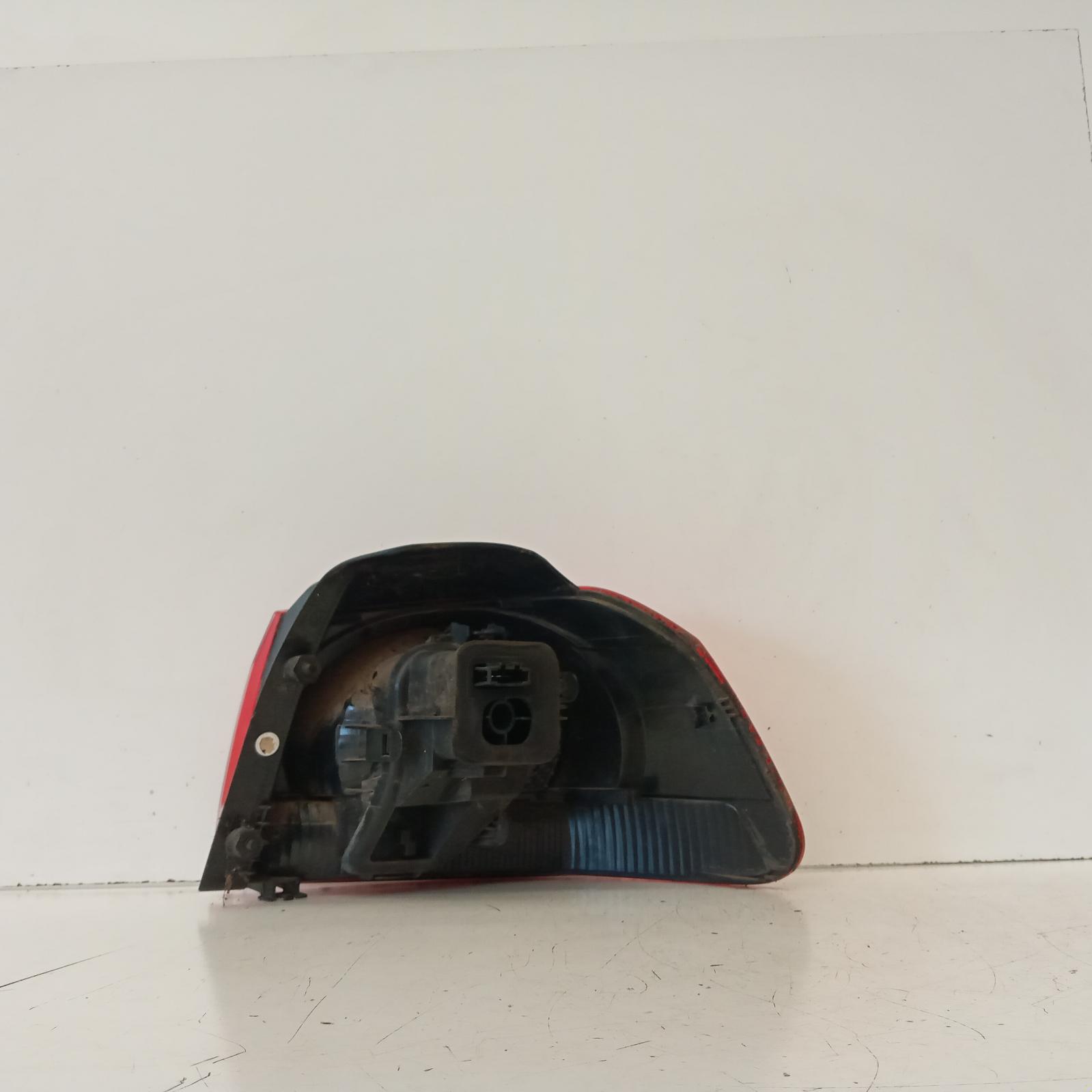 View Auto part Left Taillight Volkswagen Golf 2010